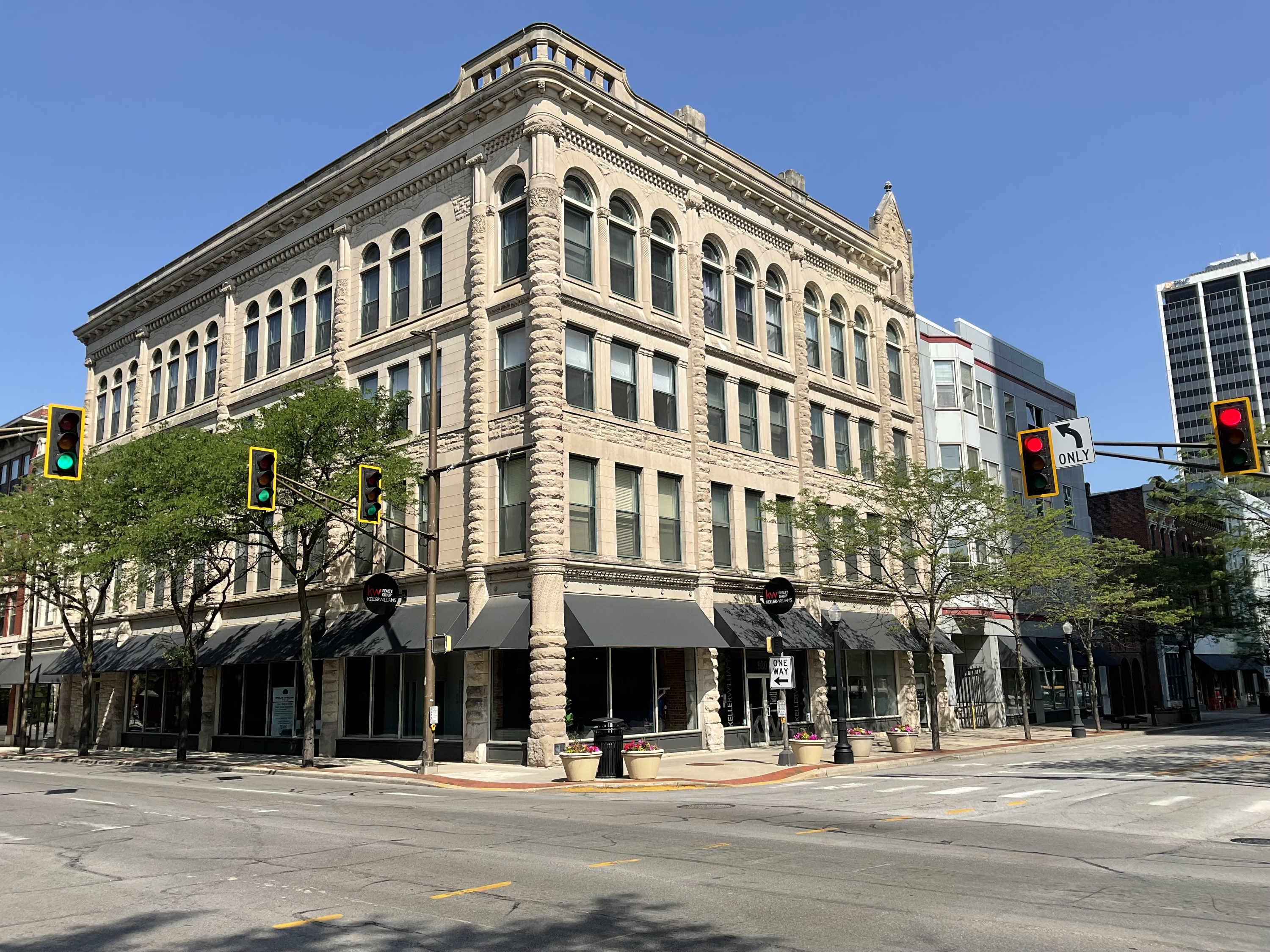 112 West Washington Boulevard - 1