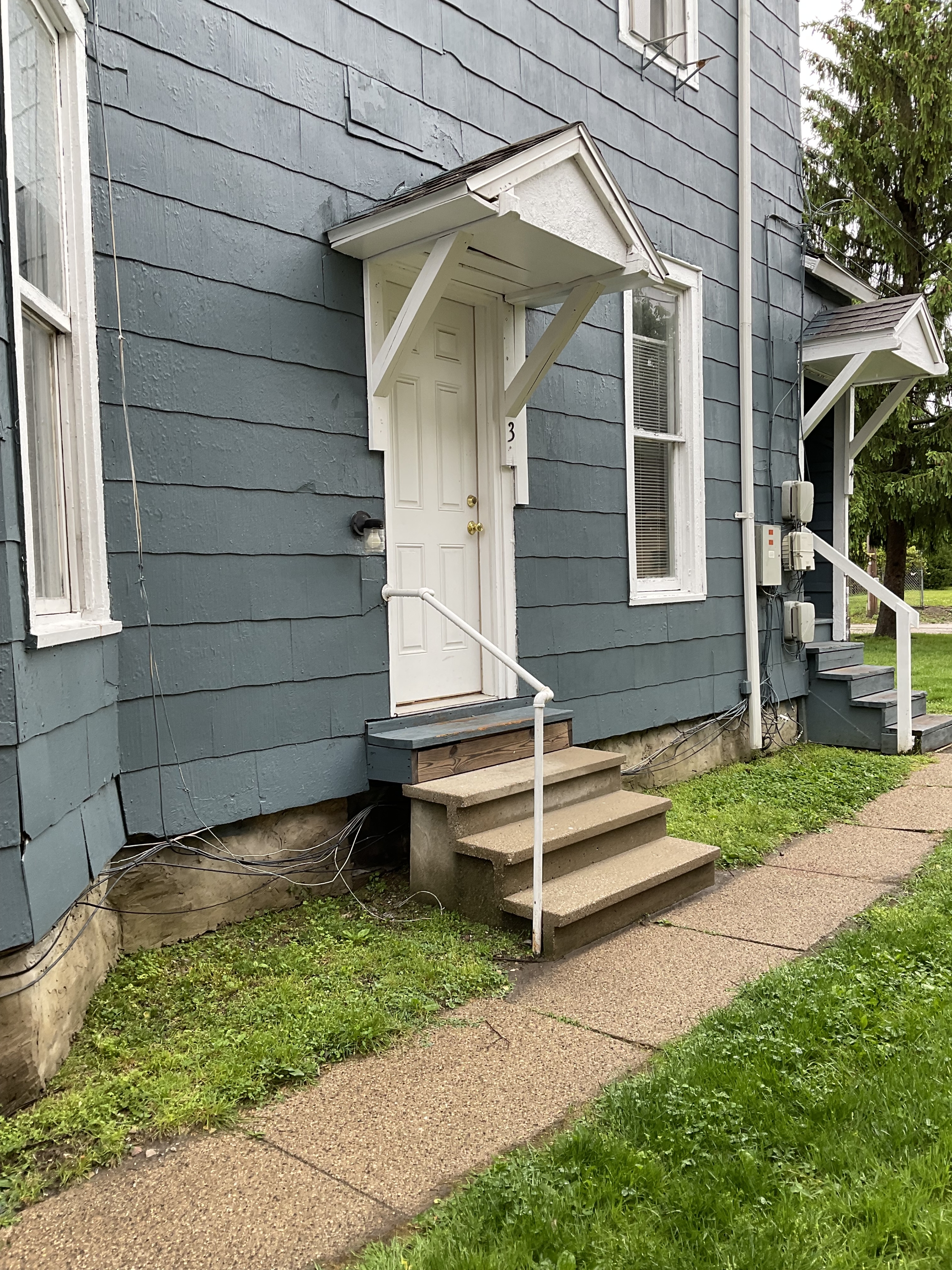 926 Columbia Avenue - 3